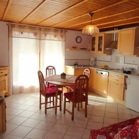 Gite A Avec Terrasse Et Vue Montagne - Fr-1-589-62 茹普特河畔巴斯特尔